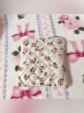 Small fabric floral print zipper pouch